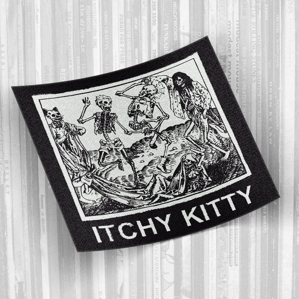 Itchy Kitty - Buckles; canvas backpatch